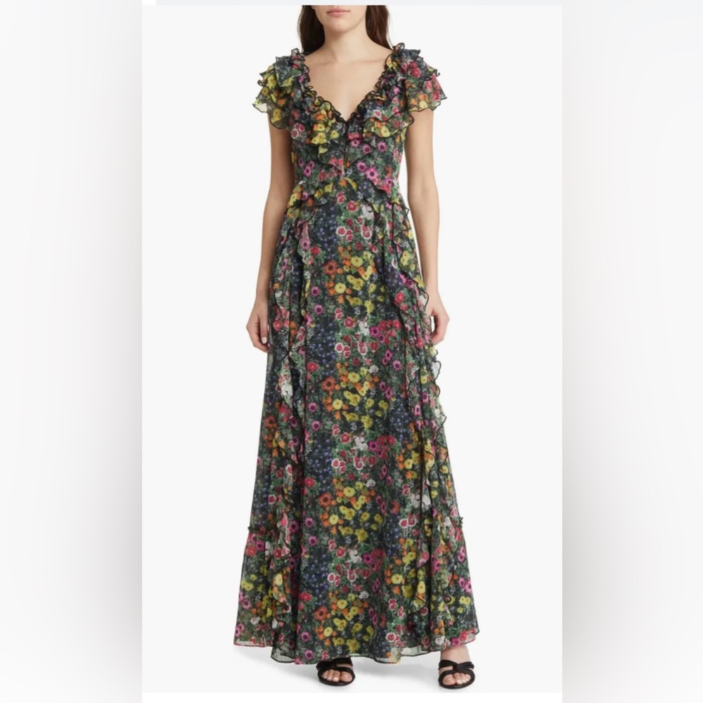 IN SEARCH OF THIS DRESS!!